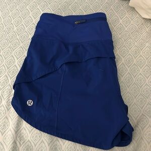 size 4 Lululemon shorts